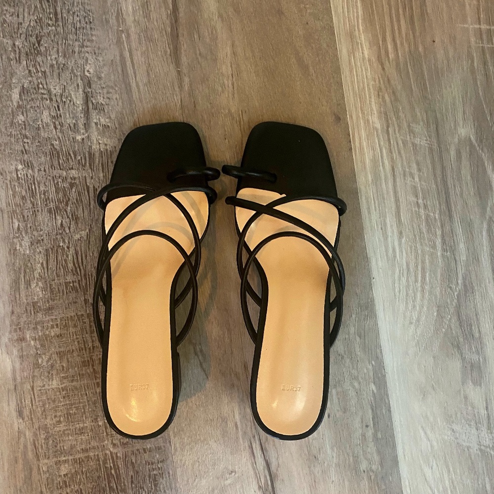 black open toe strapped block heels